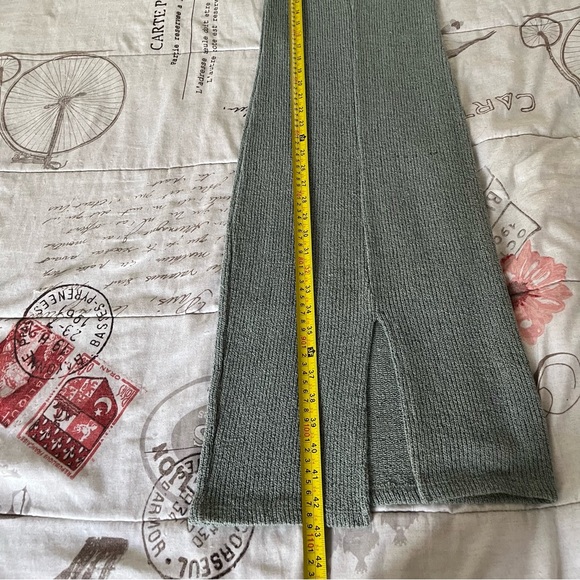 Green Sleeveless Knit Dress - Picture 4 of 4